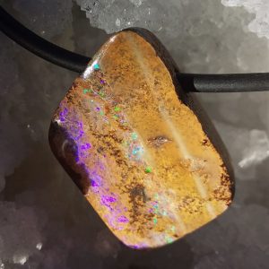 pendentif opale
